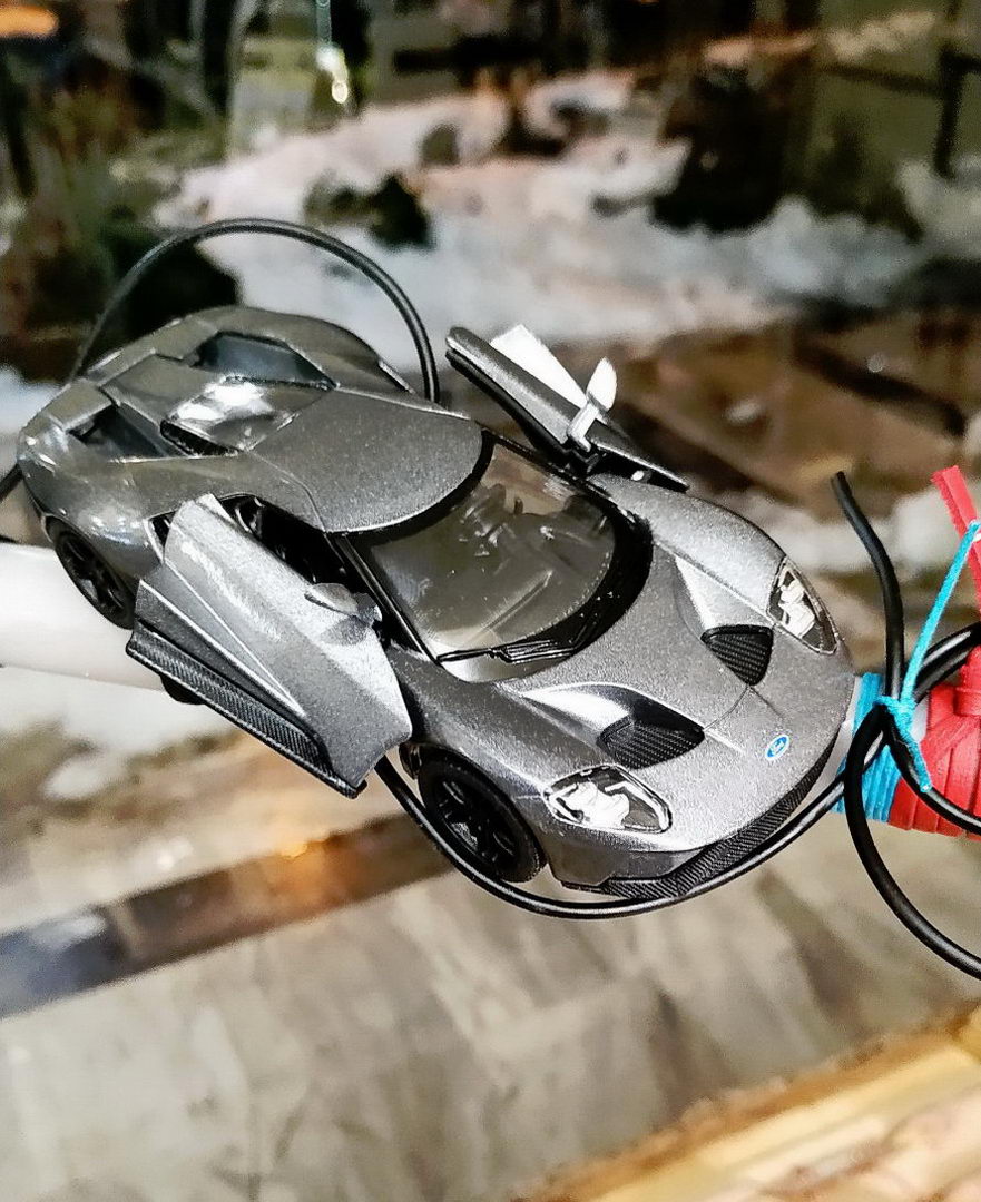 Λαμπάδα με αυτοκινητάκι Ford