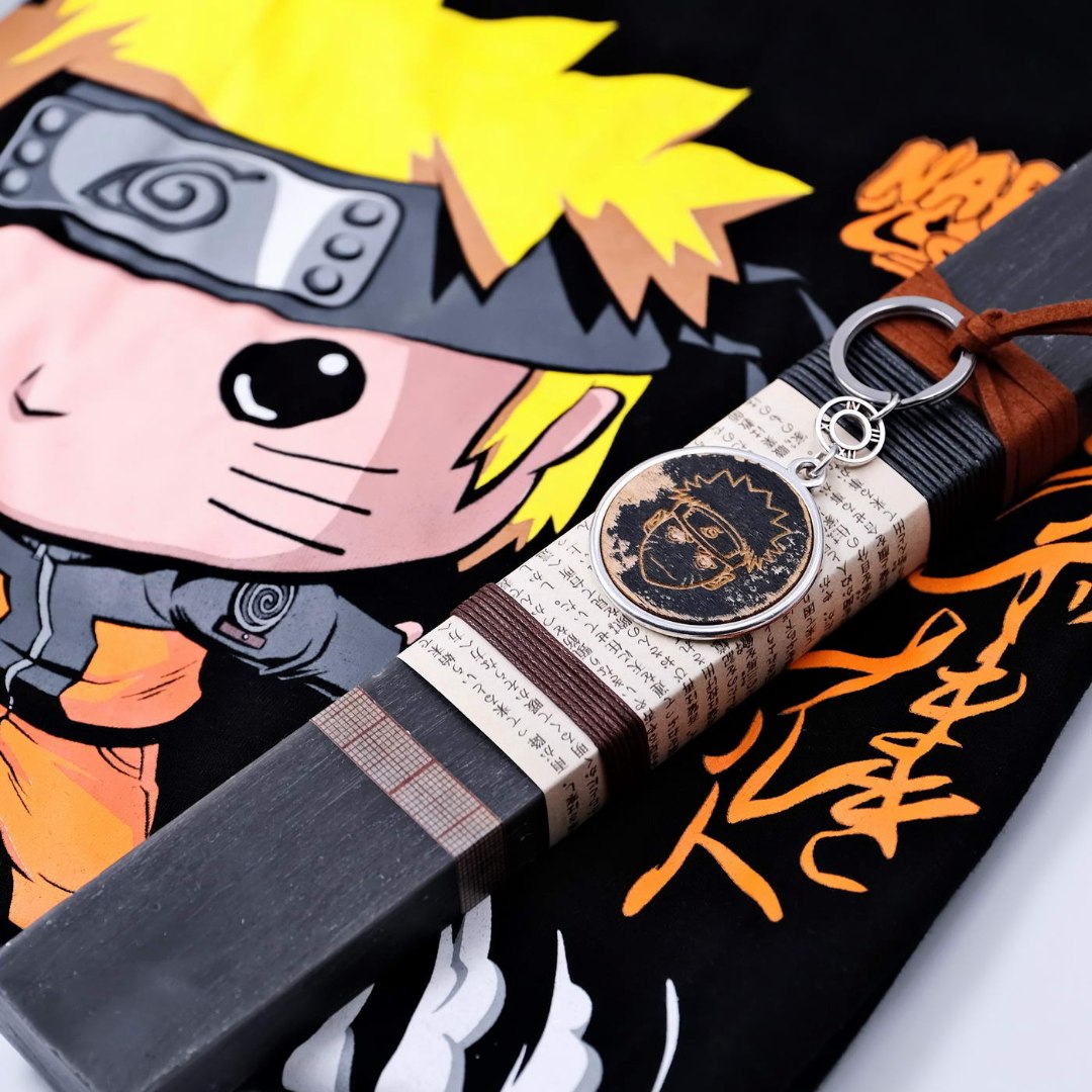 Λαμπάδα με φιγούρα και t-shirt Naruto