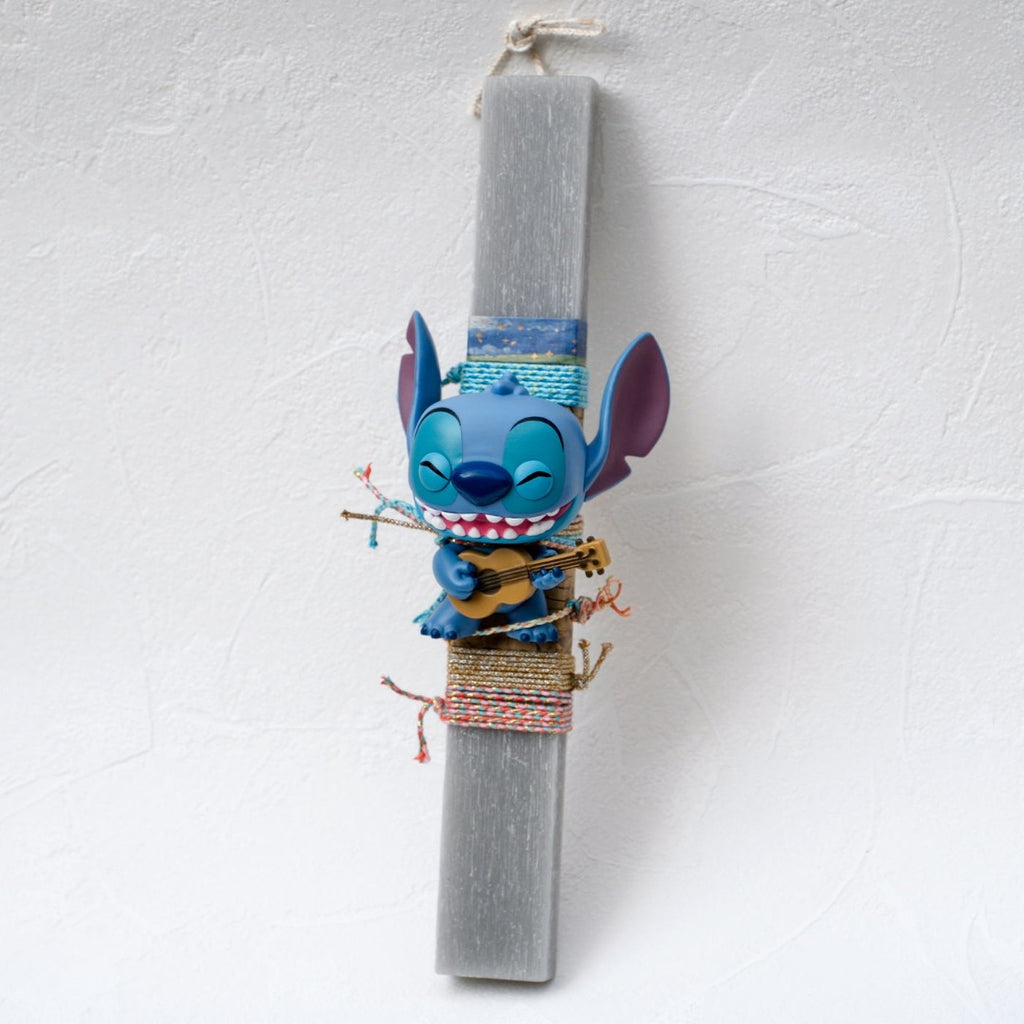 Λαμπάδα Stitch με Ukulele