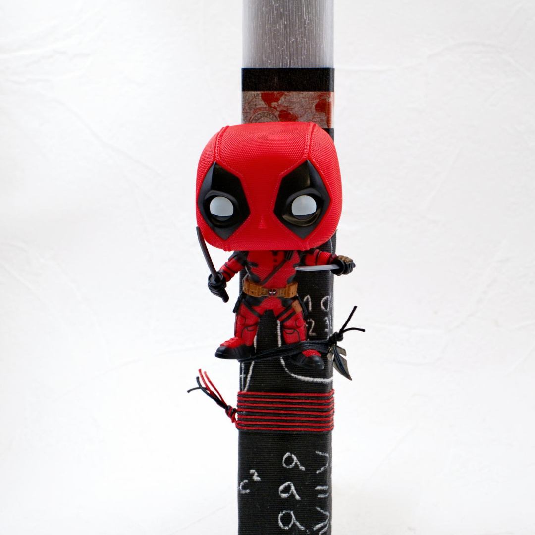 Λαμπάδα με φιγούρα Deadpool