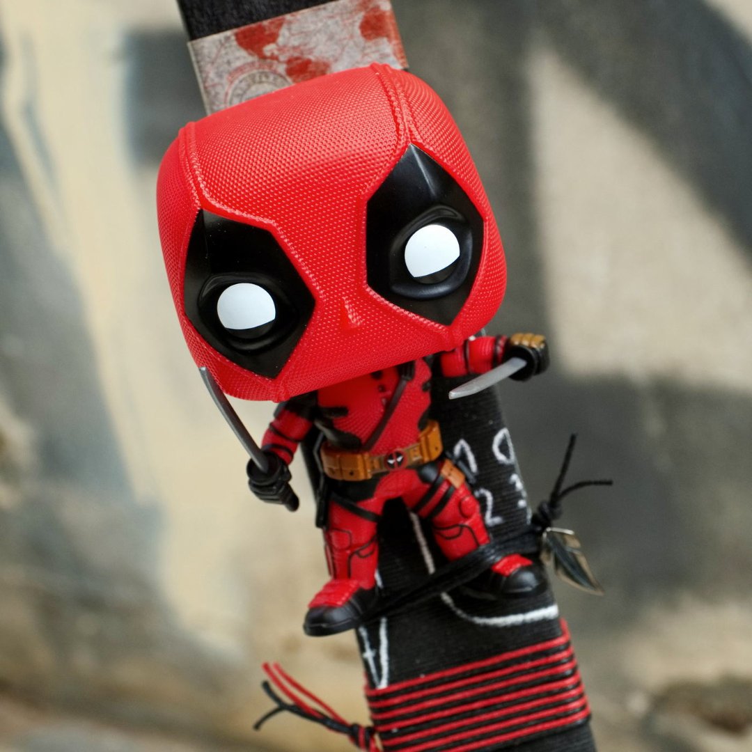 Λαμπάδα με φιγούρα Deadpool