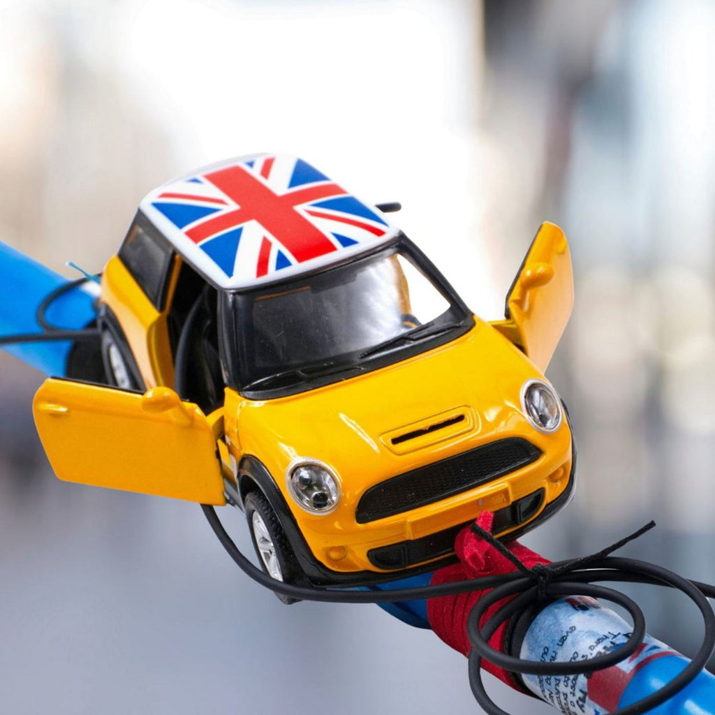 Λαμπάδα με Αυτοκίνητο Mini Cooper Κίτρινο